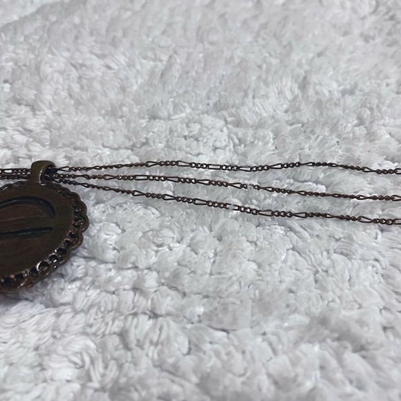 Floral Locket - Picture 6 of 7